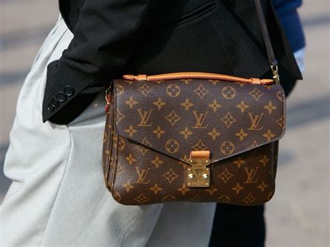 telefonol falso louis vuitton